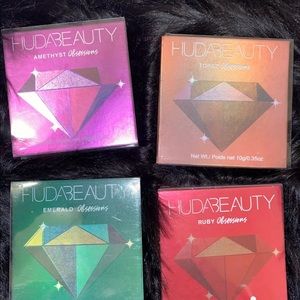 Huda beauty eyeshadow